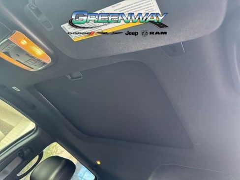 Used 2020 Jeep Grand Cherokee Altitude image 13