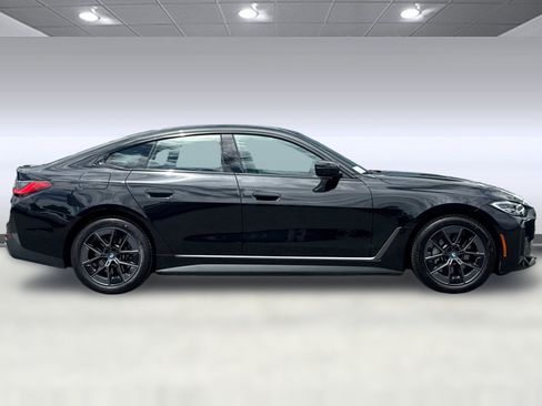 Used 2023 BMW i4 eDrive35 RWD image 8