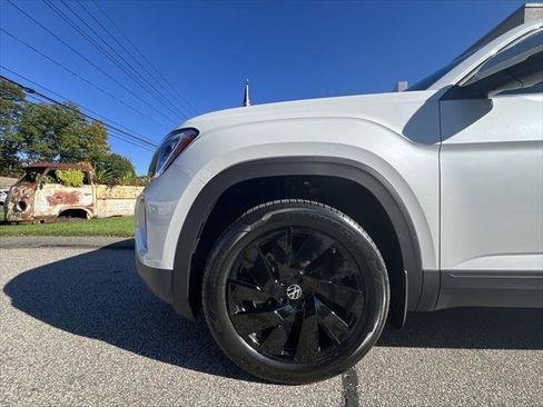 New 2026 Volkswagen Atlas SE AWD/4WD image 10
