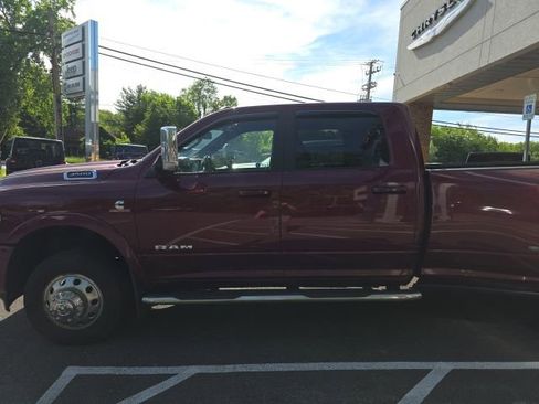 Used 2022 RAM 3500 Laramie AWD/4WD image 4