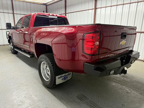 Used 2019 Chevrolet Silverado 3500 High Country w/ Duramax Plus Package image 4
