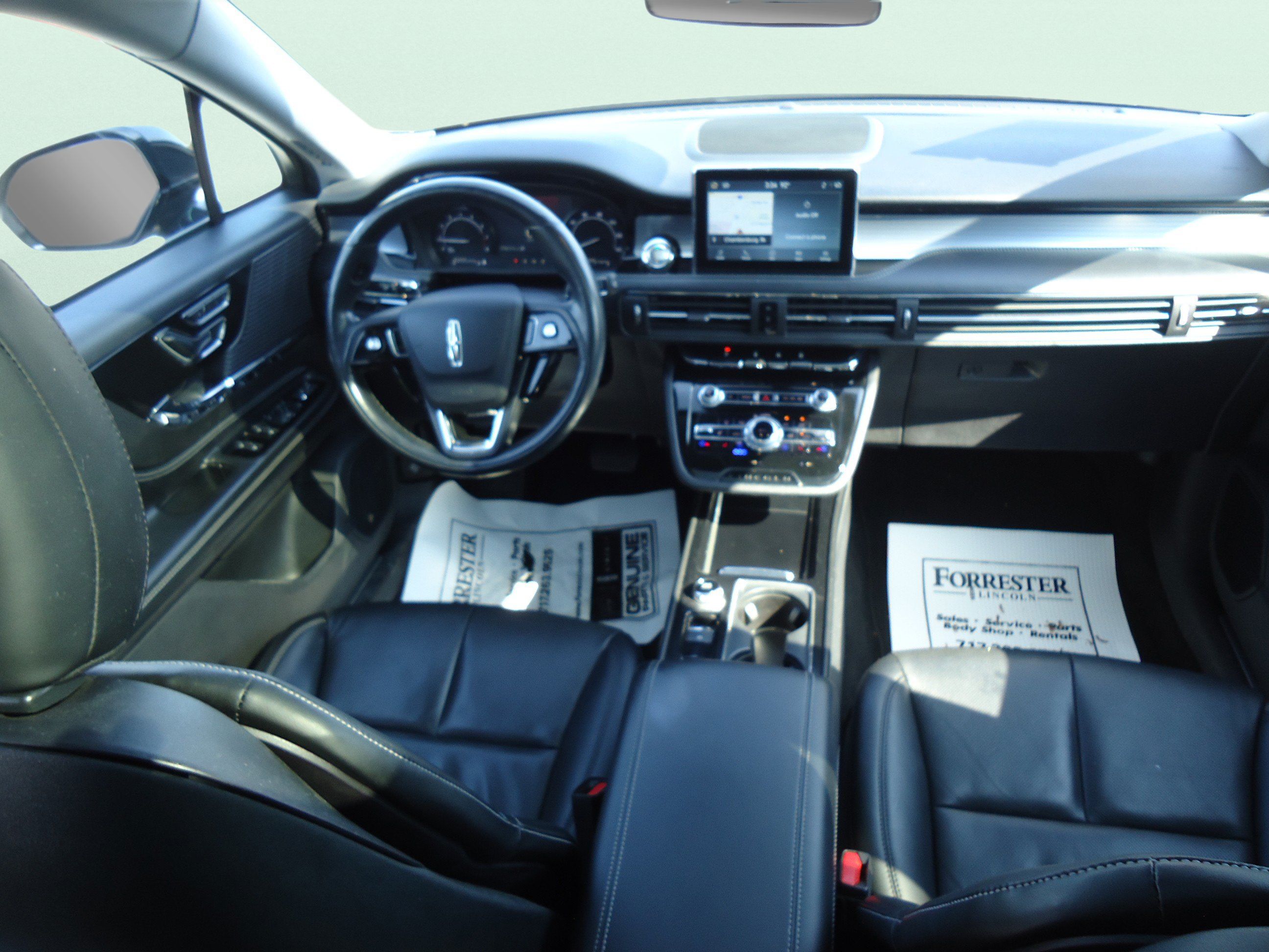 Used 2022 Lincoln Corsair AWD w/ Premium Package image 10