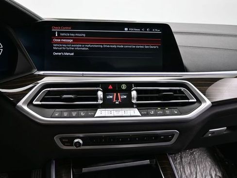 Used 2023 BMW X5 xDrive40i AWD/4WD image 25