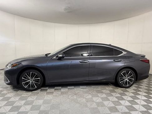 Used 2024 Lexus ES 300h w/ Premium Package FWD image 3