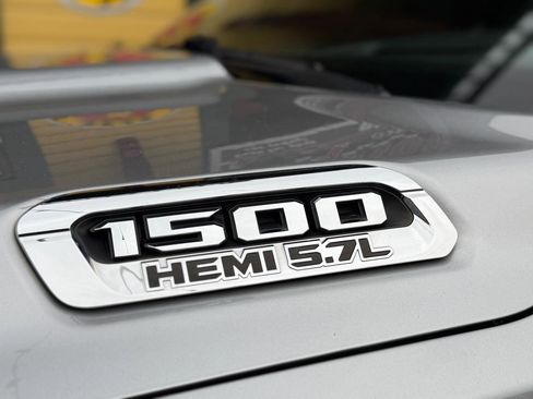 Used 2022 RAM 1500 Limited image 12