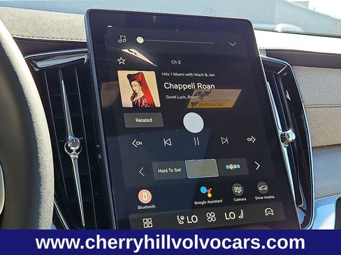 New 2026 Volvo XC90 B6 Plus w/ Protection Package Premier image 14