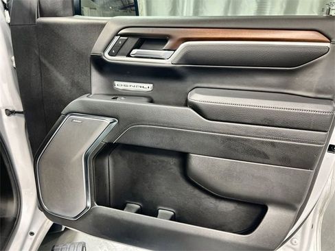 Used 2024 GMC Sierra 1500 Denali w/ Denali Reserve Package image 19