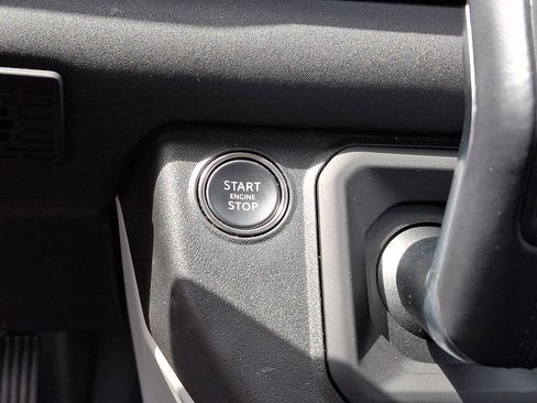 Used 2023 Land Rover Defender 110 SE AWD/4WD image 26