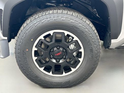 New 2026 Toyota Tacoma TRD Off-Road AWD/4WD image 9