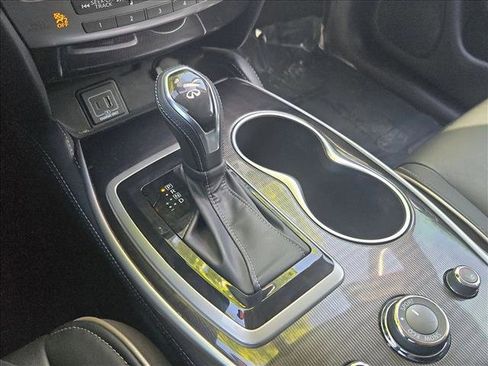 Used 2020 INFINITI QX60 Luxe w/ Essential Package image 12