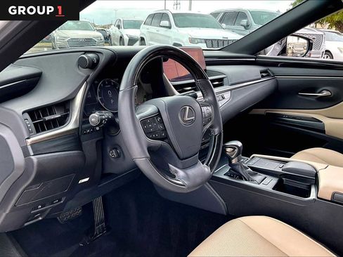 Used 2020 Lexus ES 350 w/ Premium Package image 14