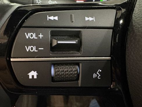 Used 2023 Honda CR-V Sport Touring image 9