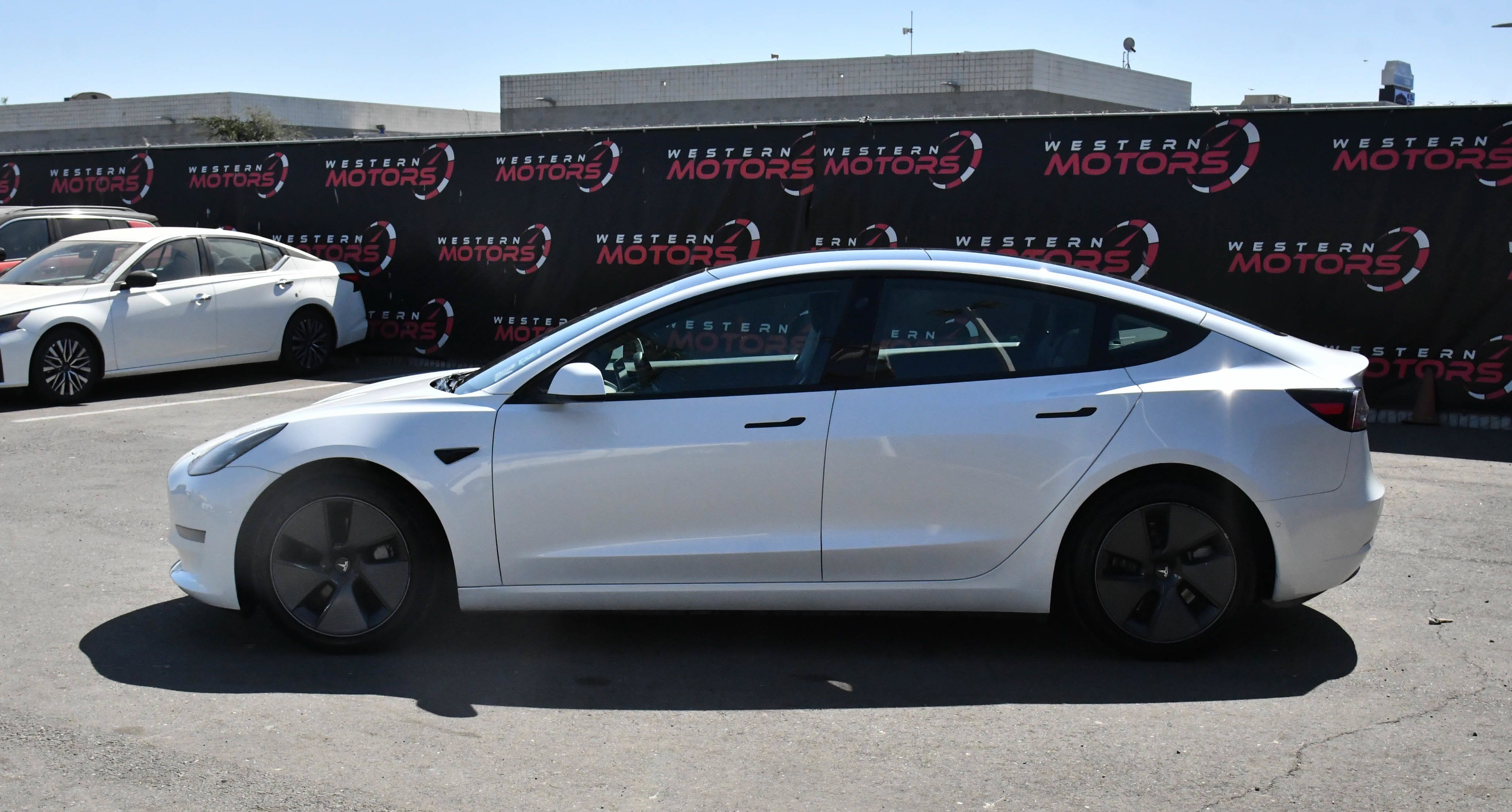 Used 2021 Tesla Model 3 Standard Range Plus RWD image 4