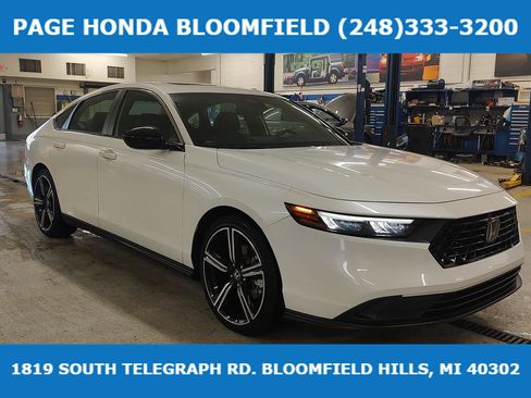 Used 2023 Honda Accord Sport image 1