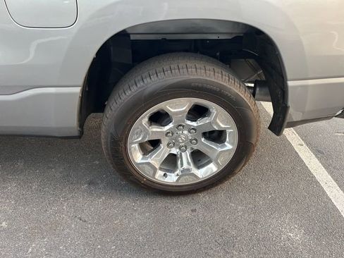 Used 2022 RAM 1500 Big Horn AWD/4WD image 34