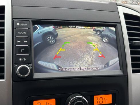 Used 2021 Nissan Frontier SV w/ Midnight Edition Floor Mats RWD image 13
