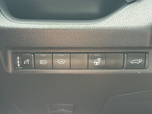 Used 2025 Toyota RAV4 XLE w/ Convenience Package AWD/4WD image 33