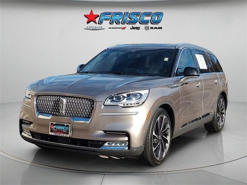 Used 2020 Lincoln Aviator Reserve w/ Equipment Group 202A image 4