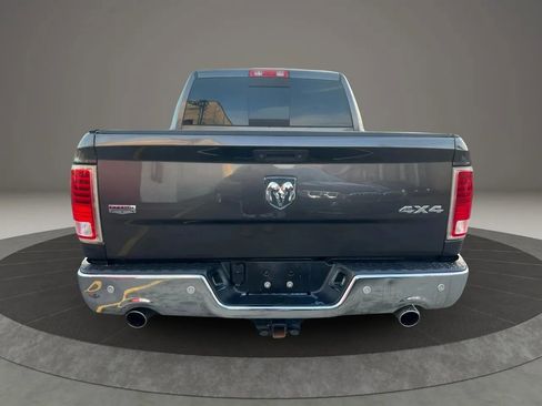 Used 2015 RAM 1500 Laramie w/ Convenience Group image 9