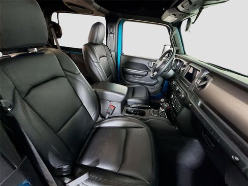 Used 2020 Jeep Wrangler Sport AWD/4WD image 18