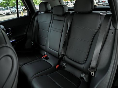 New 2025 Mercedes-Benz GLC 350e 4MATIC image 11