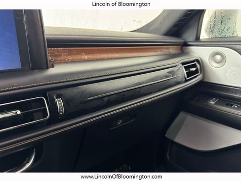 Certified 2025 Lincoln Aviator Black Label image 48