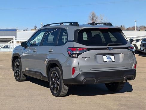 Used 2025 Subaru Forester Limited image 6