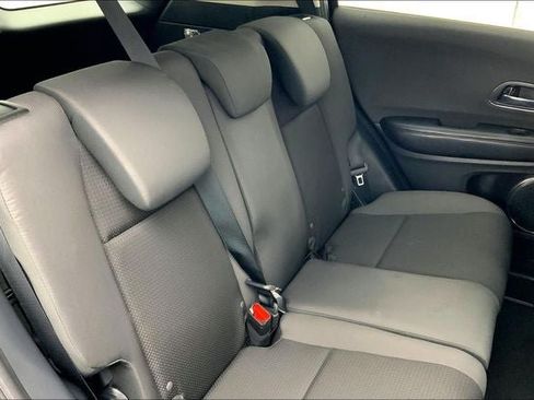 Used 2019 Honda HR-V EX image 19