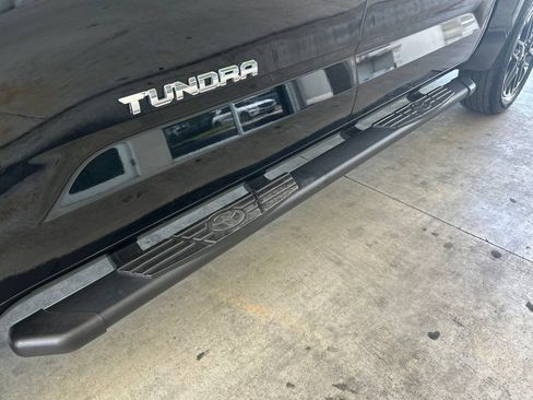 Used 2025 Toyota Tundra Limited AWD/4WD image 16