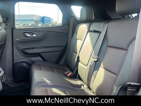 Used 2022 Chevrolet Blazer RS w/ Enhanced Convenience Package image 14