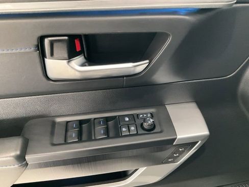 Used 2023 Toyota Tundra Platinum image 6