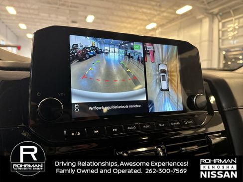 Certified 2024 Nissan Pathfinder SL image 8