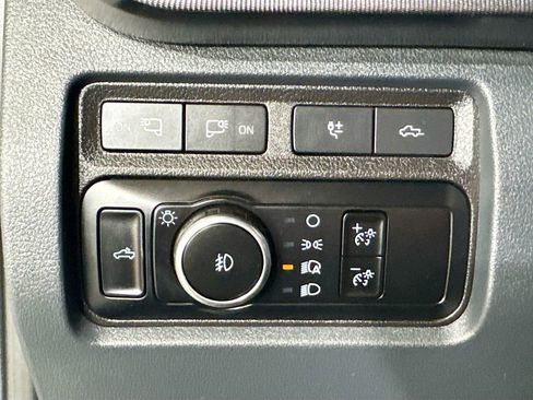 Used 2024 Ford F450 Platinum w/ FX4 Off-Road Package AWD/4WD image 20