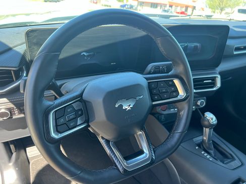 Used 2025 Ford Mustang Premium RWD image 12