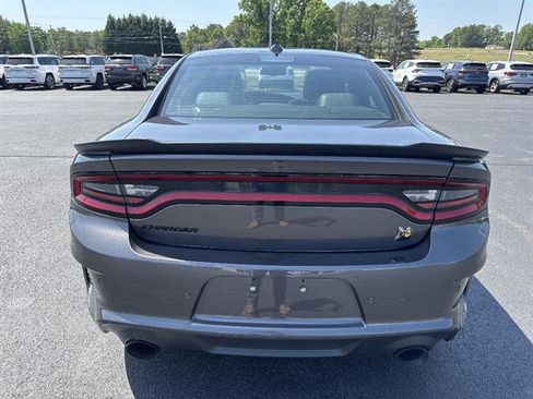 Used 2022 Dodge Charger Scat Pack RWD image 8