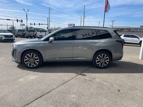 Used 2024 Cadillac XT6 Sport image 4