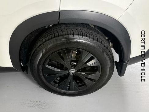 Certified 2022 Nissan Rogue SV w/ SV Premium Package FWD image 31
