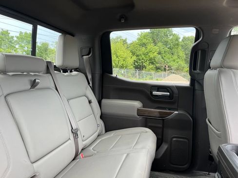Used 2020 Chevrolet Silverado 1500 LT Trail Boss AWD/4WD image 37