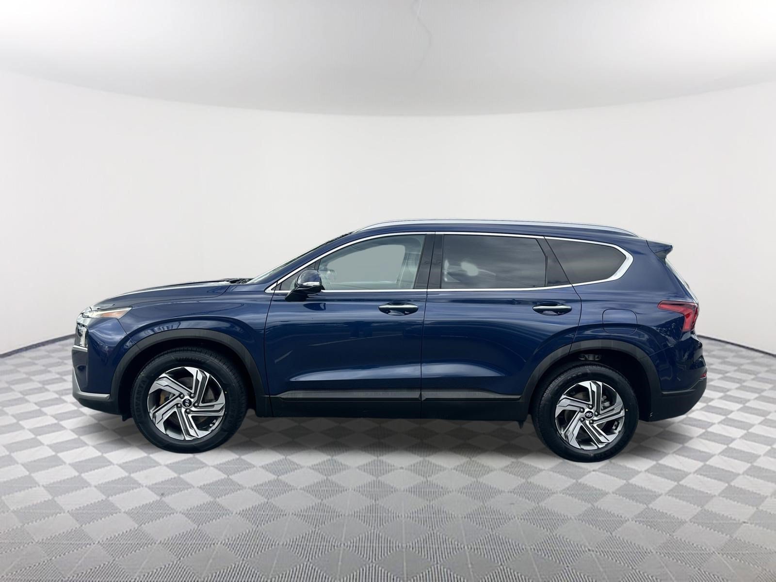 Used 2023 Hyundai Santa Fe SEL FWD image 8
