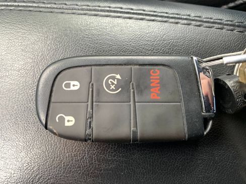 Used 2025 Jeep Compass Limited AWD/4WD image 46