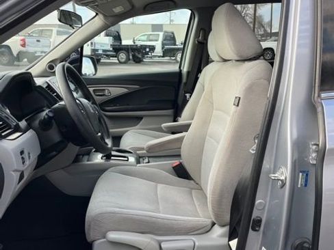 Used 2017 Honda Pilot LX image 28