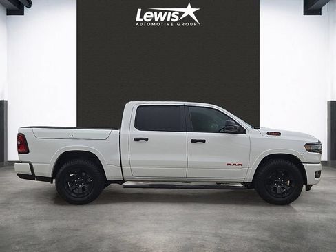 Used 2025 RAM 1500 Big Horn AWD/4WD image 5