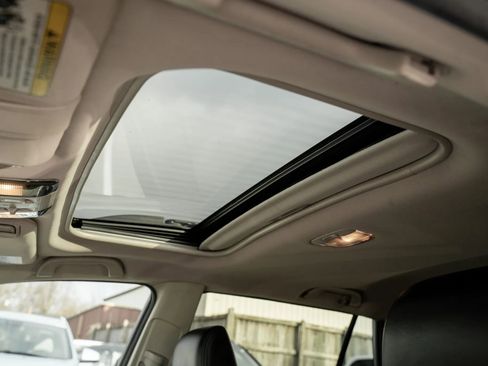 Used 2012 Subaru Outback 3.6R Limited image 17