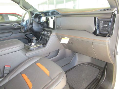 New 2026 GMC Sierra 1500 AT4 w/ AT4 Premium Package image 28