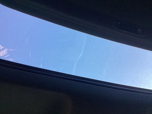 Used 2024 GMC Sierra 1500 AT4 w/ Technology Package image 19