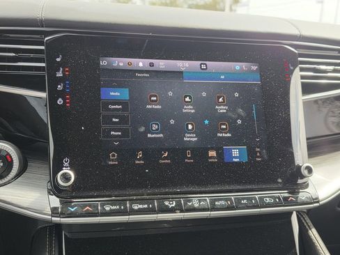 Used 2024 Jeep Wagoneer Series III w/ Convenience Group I image 25