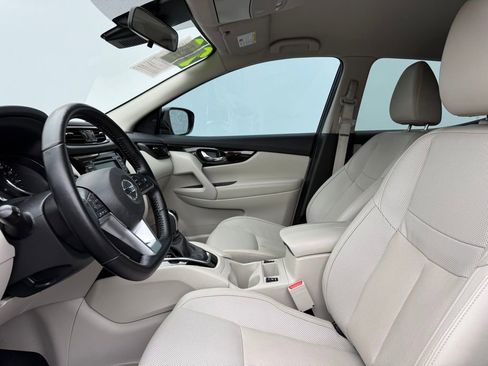 Certified 2022 Nissan Rogue Sport SL image 15