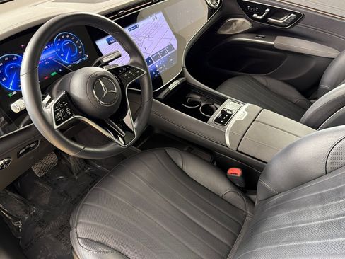 Used 2024 Mercedes-Benz EQS 450+ SUV image 9