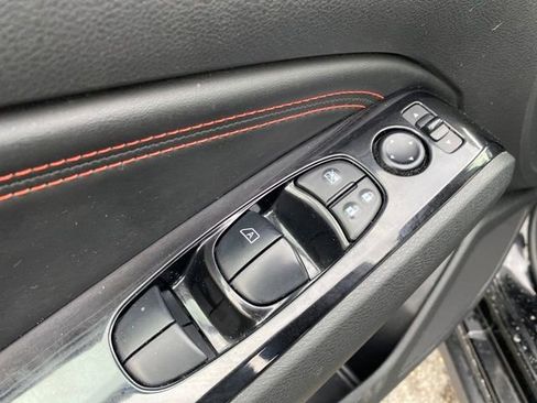 Used 2023 Nissan Altima 2.5 SR image 17