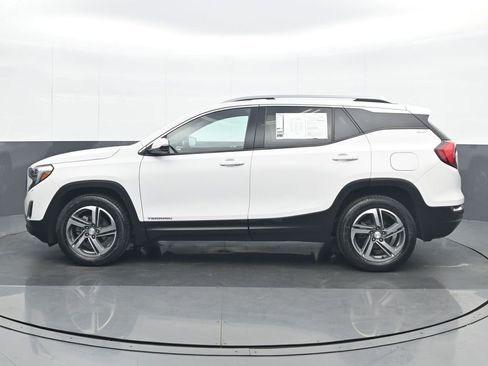 Used 2021 GMC Terrain SLT w/ Infotainment Package II AWD/4WD image 3